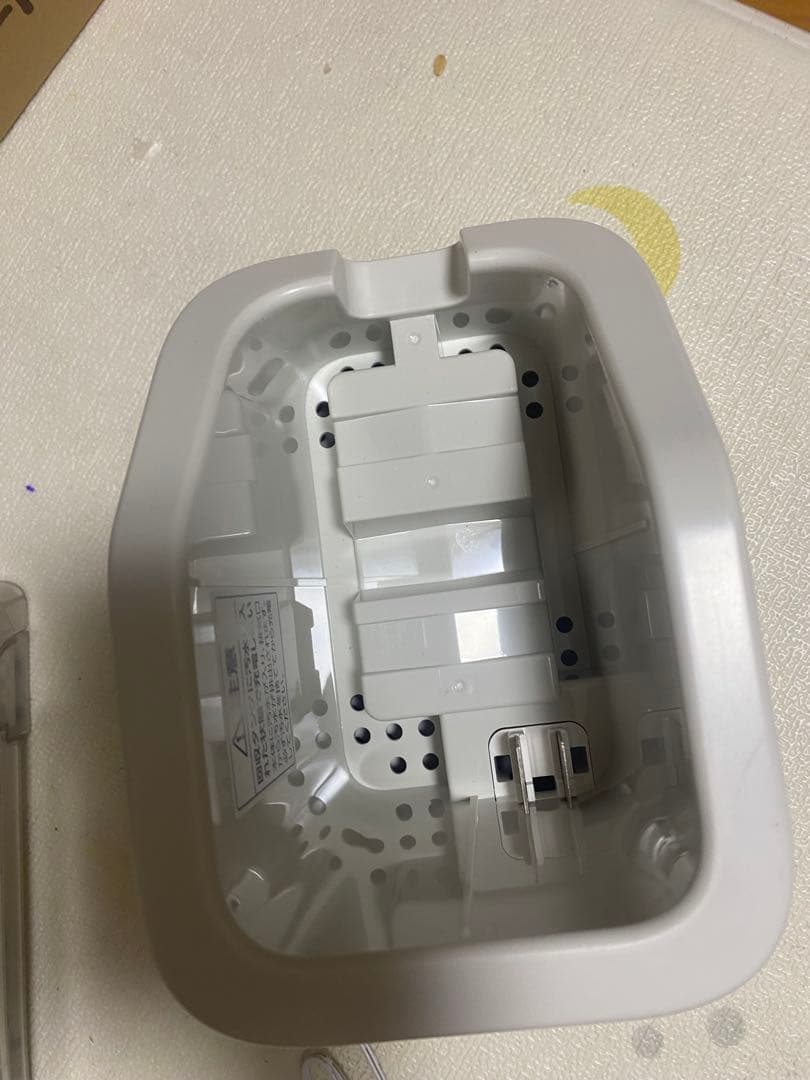 IRISOHYAMAハンディリンサークリーナーRNS-B200D-HW 2025