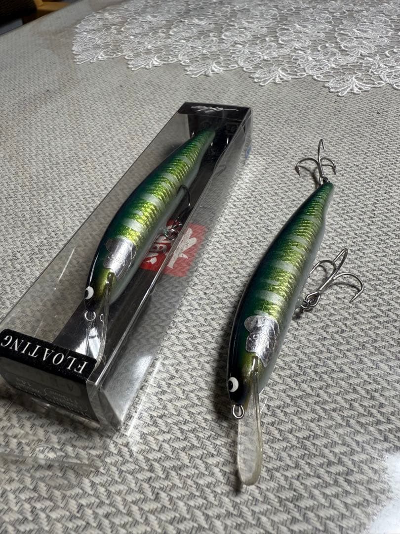 【廃盤、人気サクラマスルアー】アルボル、鬼鱒まとめ売り　新品有り