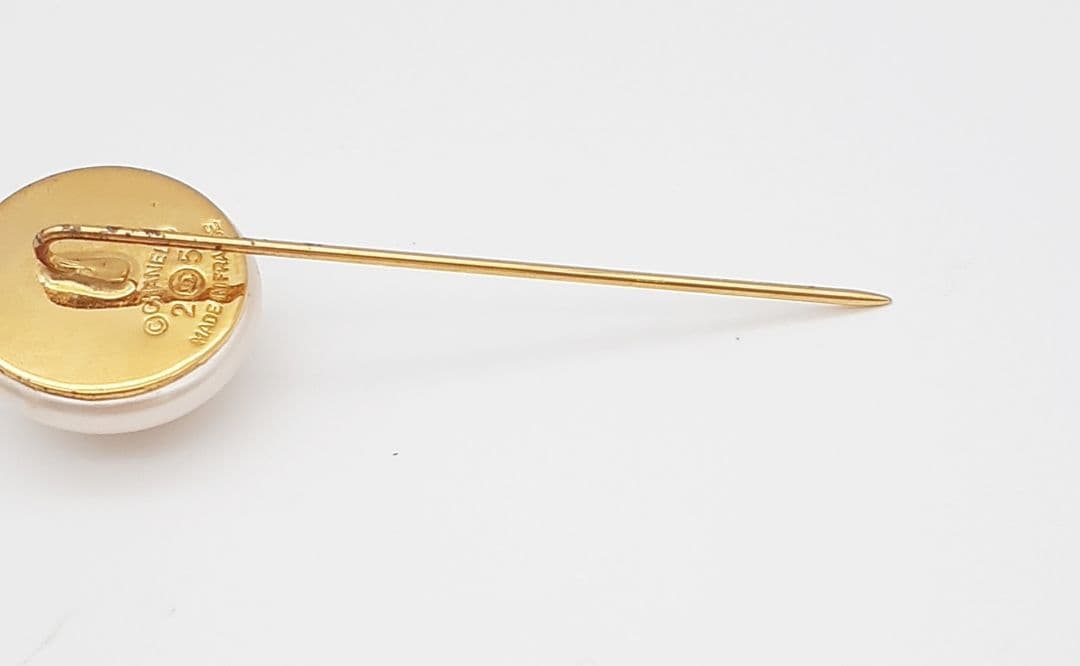 Z08-14　シャネル　パールピンブローチ　フェイクパール