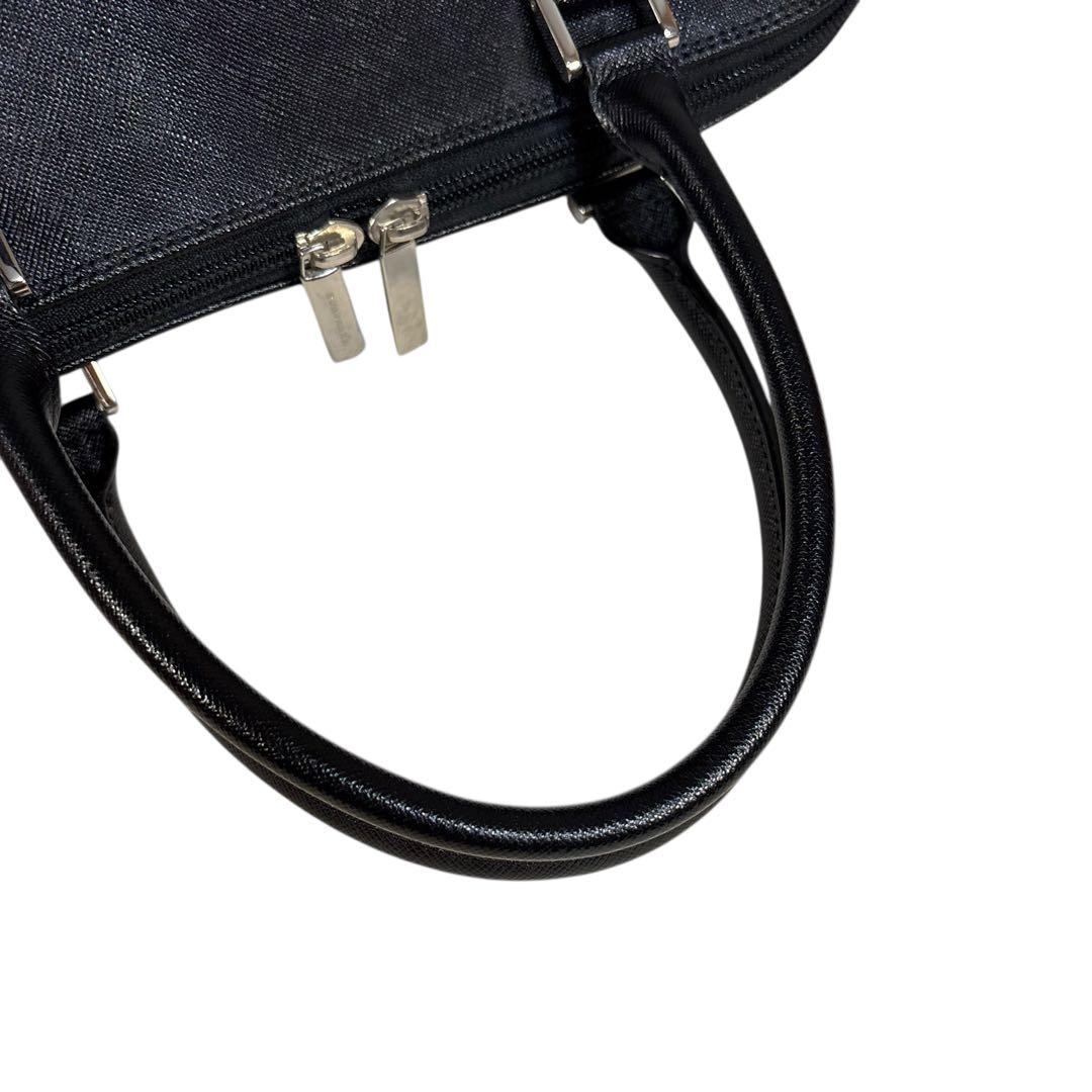 【極美品】希少　BURBERRY サフィアーノ　レザー　ハンドバッグ　ブラック