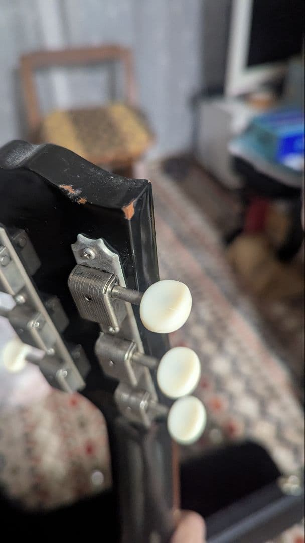 ギブソンJ-45　エボニーブラック