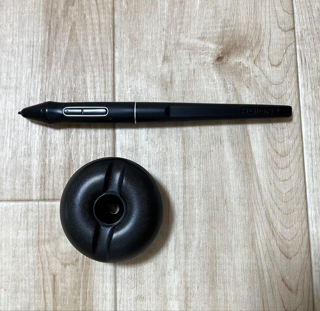 HUION Kamvas 24 Plus 23.8インチ 2.5K 液タブ