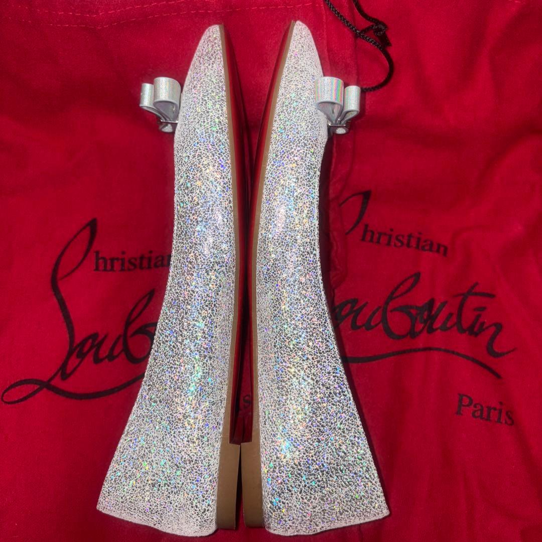 Christian Louboutin シルバー フラットシューズ