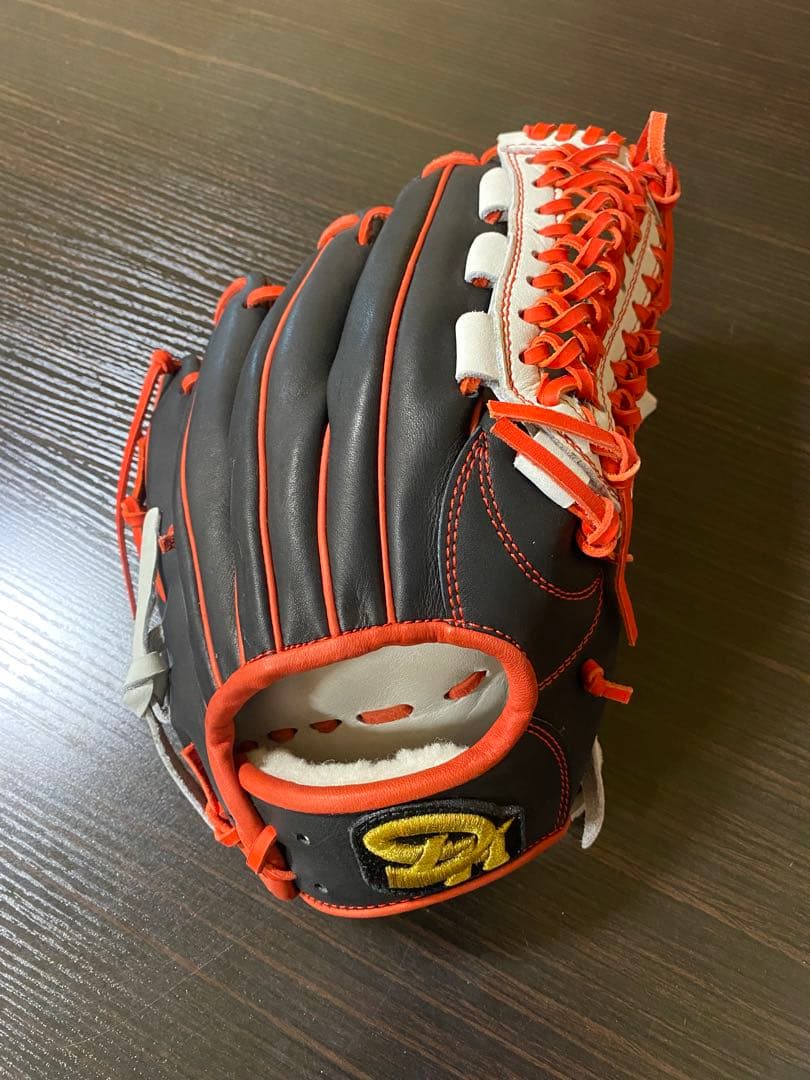 ダークホース　軟式グローブ　湯もみ型付け済み　久保田スラッガー