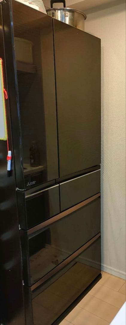 メ*★様 三菱電機　大型冷蔵庫700L 　MR-WX70E-BR