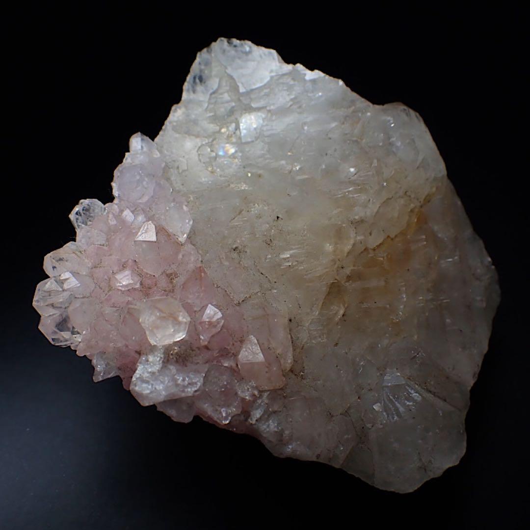 【ブラジル/ミナスジェライス産】ローズクォーツクラスター