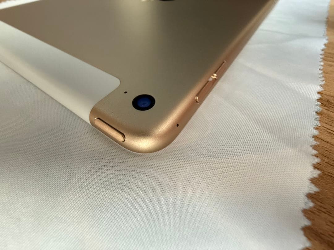 Apple iPad mini4 ゴールド　セルラー　32GB 美品