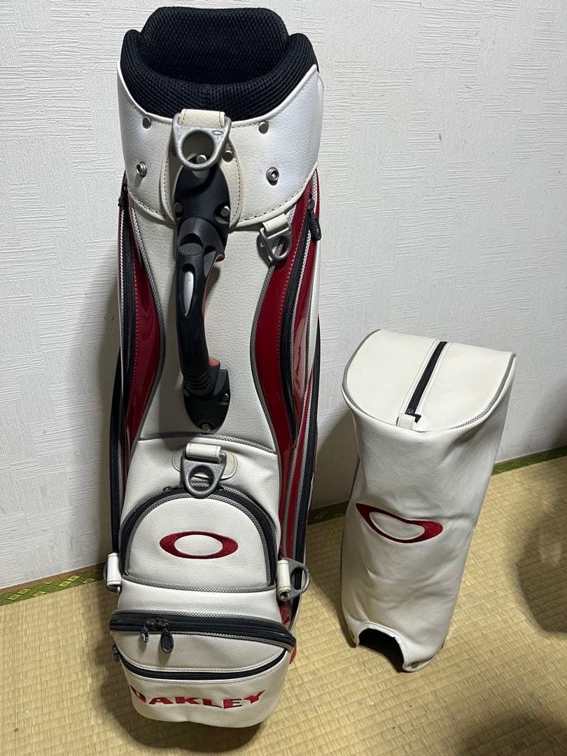 訳有！稀少！　OAKLEY オークリ　キャディバッグ フード付属