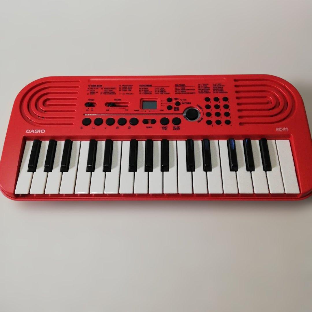カシオ UK-01 32鍵盤 ミニ電子キーボード CASIO