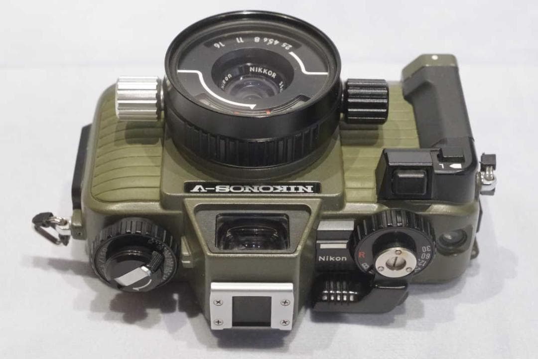 ニコノスV28ミリ2.5付き　クローズアップ装置　バッグ付き　完動品　試写済み