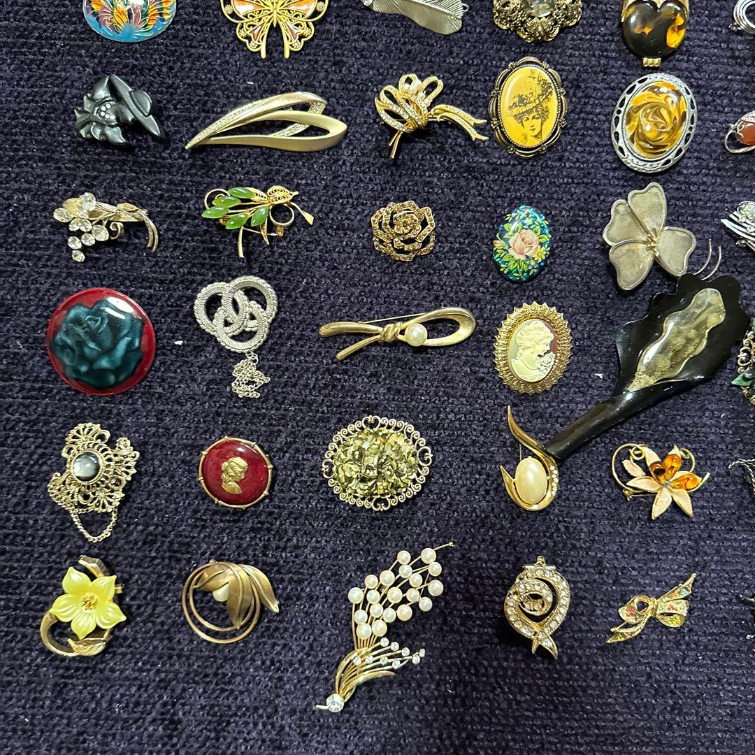 【vintage】ブローチまとめ売り　120個　大量　レトロ　昭和