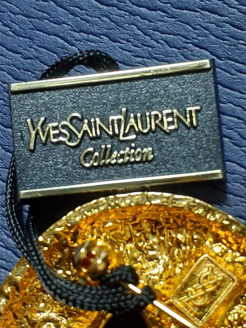 【美品・希少】イヴ・サンローラン　ゴールドブローチ　ヴィンテージ　レア