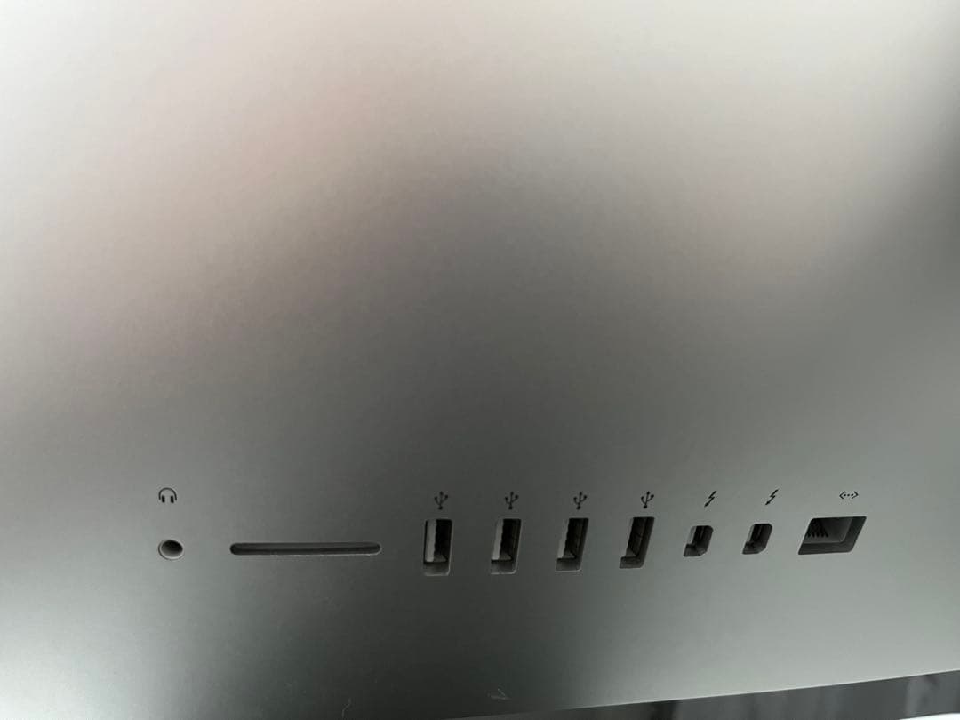 Apple iMac 21.5 late2015 マジックキーボード、有線マウス