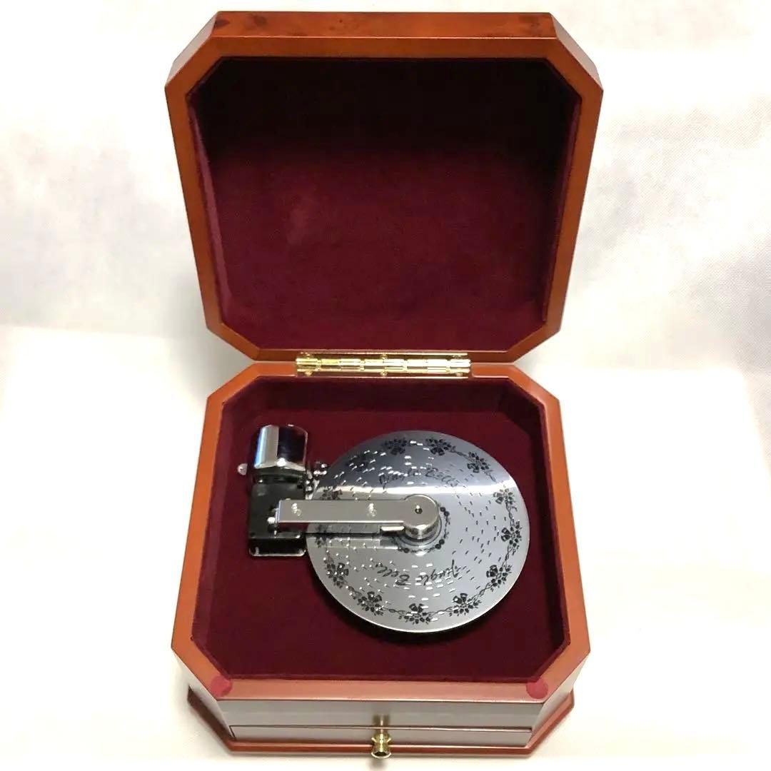 日本電産サンキョー　ディスクオルゴール　22弁　ディスク10枚．ＡＣアダプター付