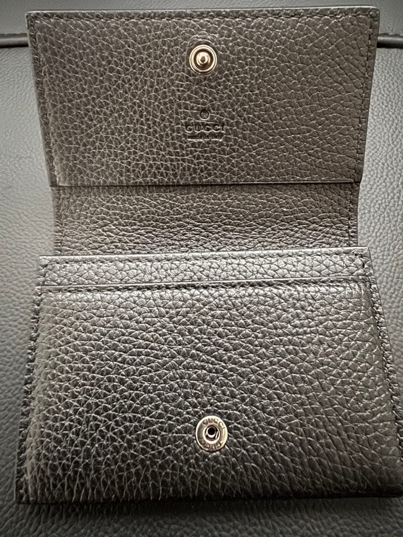 GUCCI ロゴ カードケース（名刺入れ）
