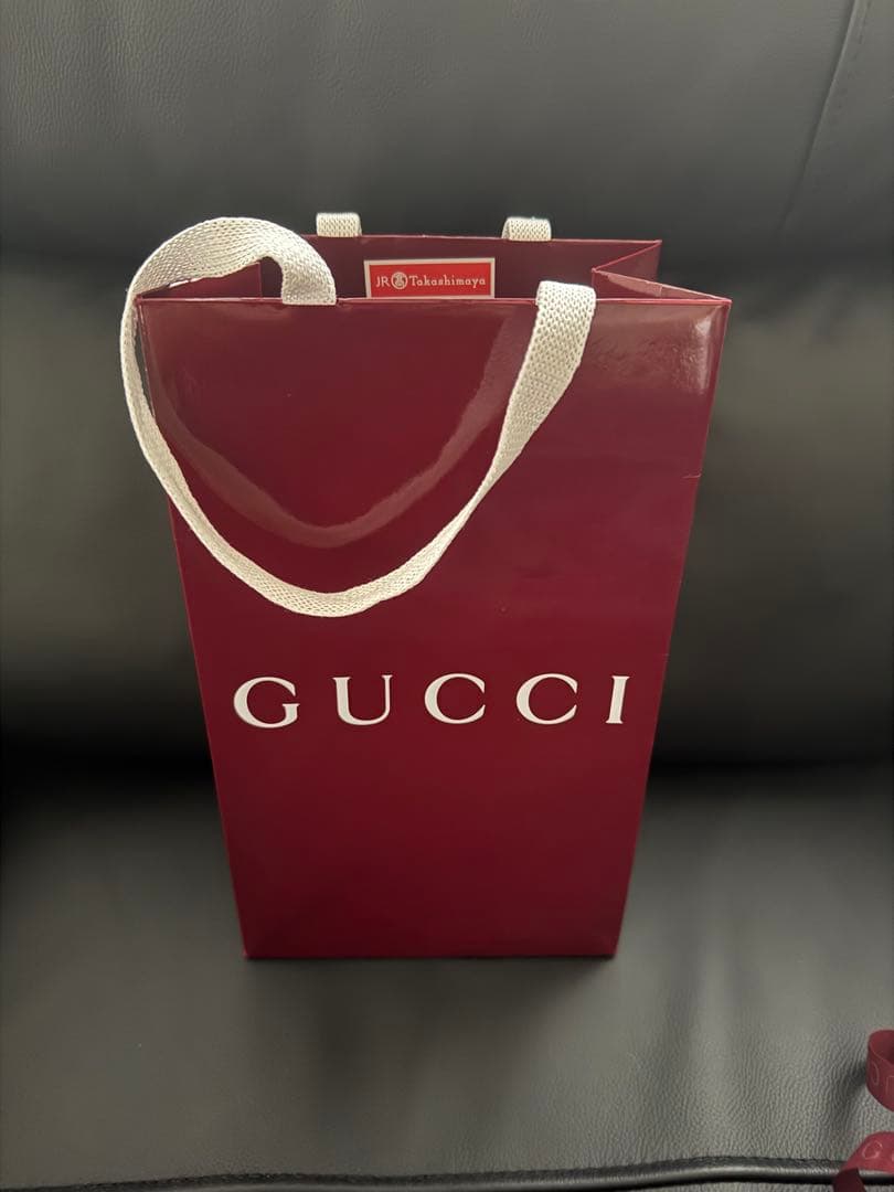 GUCCI ロゴ カードケース（名刺入れ）