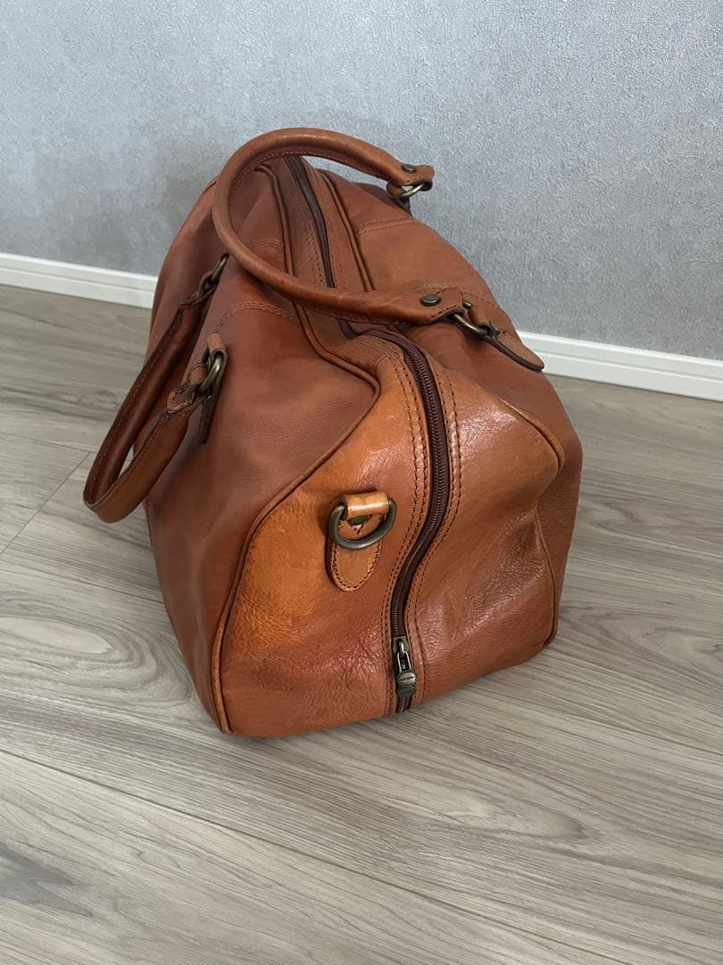 【、】イタリア製　革ボストンバッグ