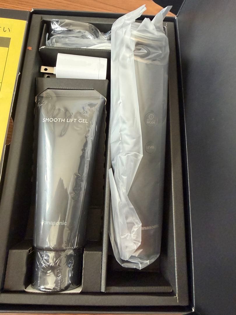 PANASONIC パナソニック EHSR86Tリフトケア美顔器 バイタリフト