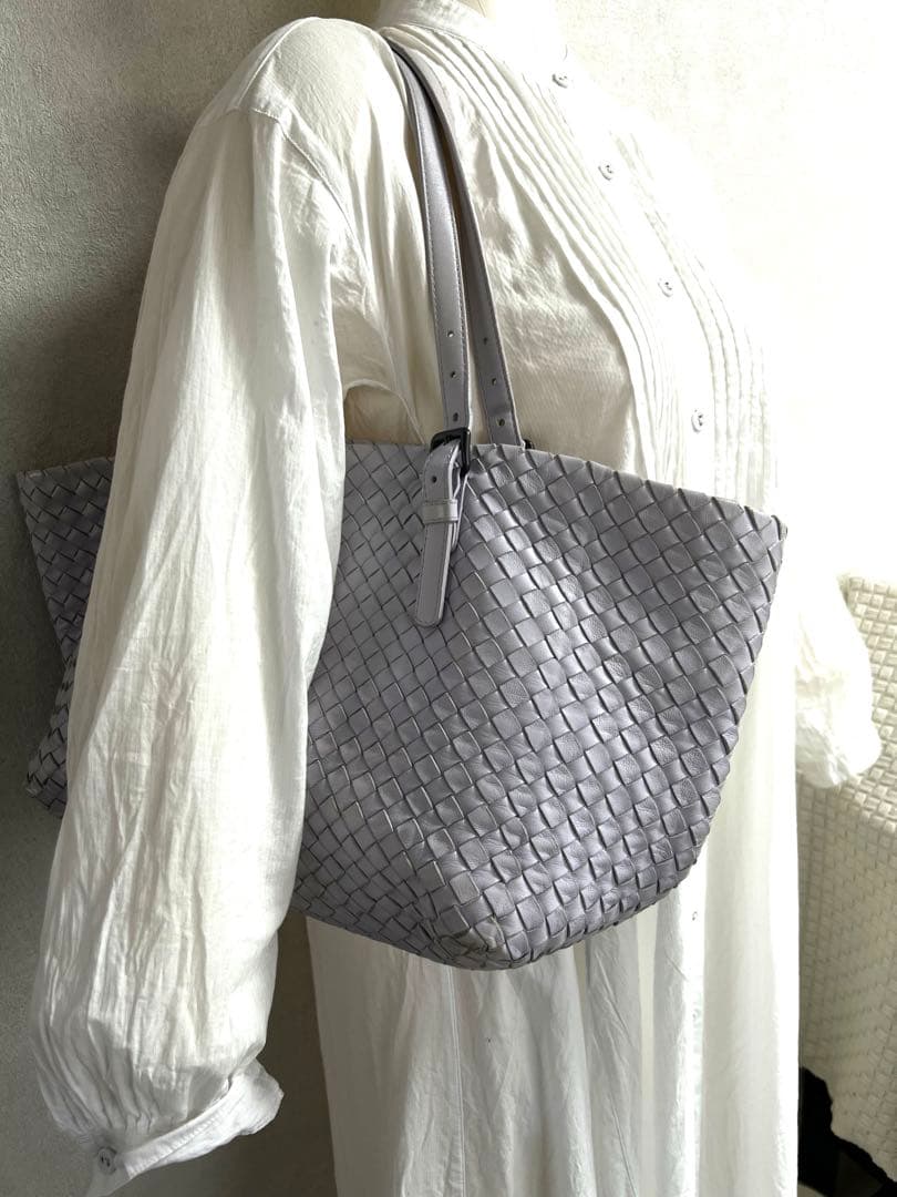 ボッテガヴェネタトートバッグパープルレザー