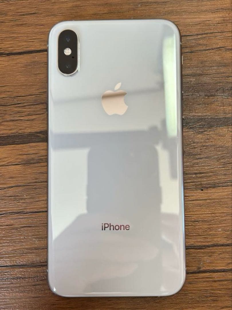 Apple iPhone XS 64GB シルバー 本体のみ