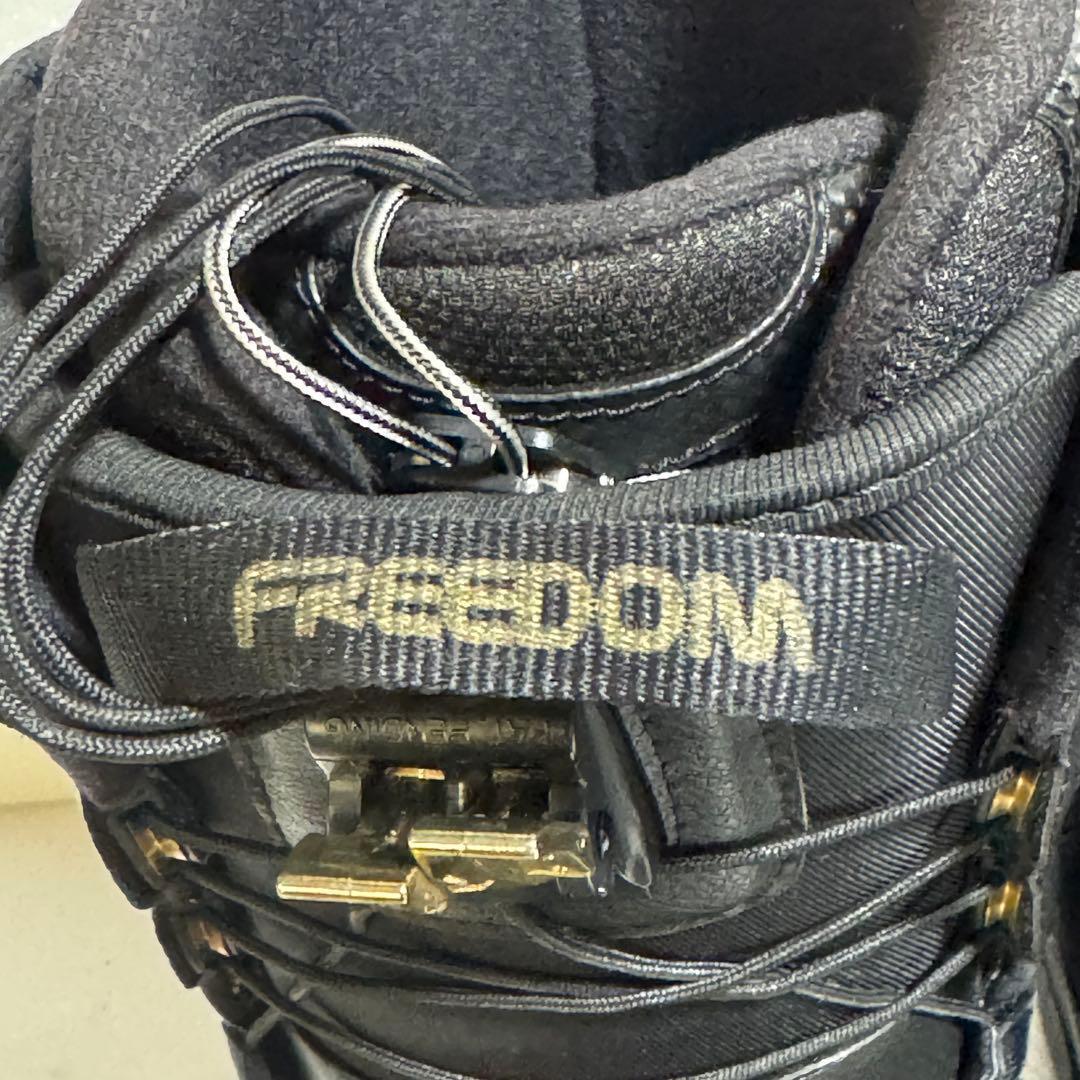 27.5cm スノーボードブーツ 黒色ブラック 初心者格安処分