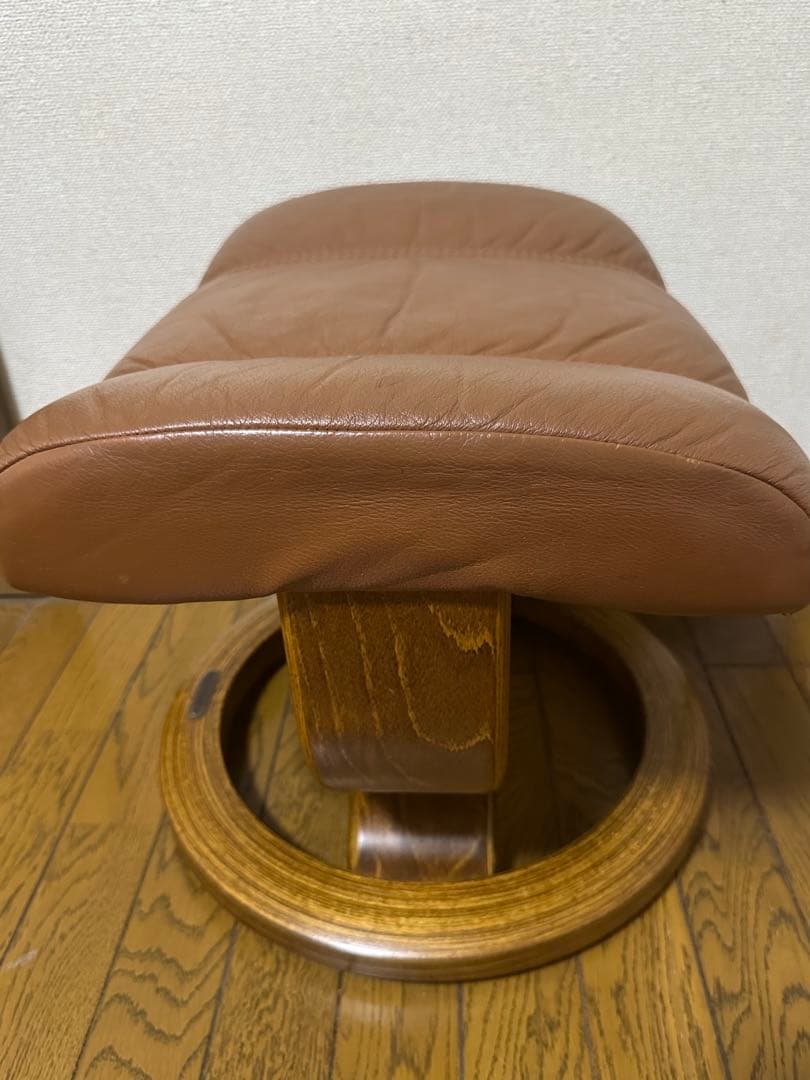 引越し短期出品/エコーネス EKORNES /オットマンスツール 本革 北欧
