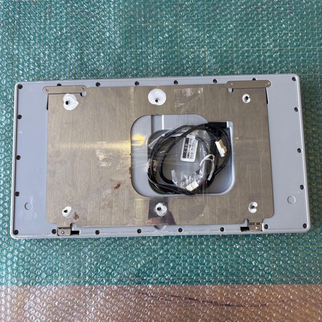 中古　浴室テレビ　16インチ