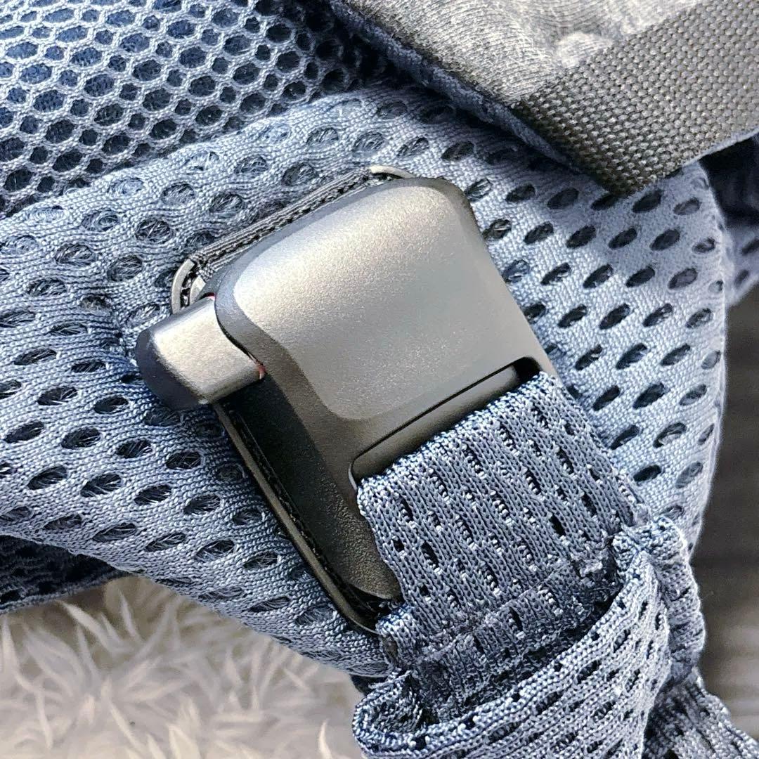 【最上級モデル】 ベビービョルン ハーモニー ネイビーブルー メッシュ 抱っこ紐