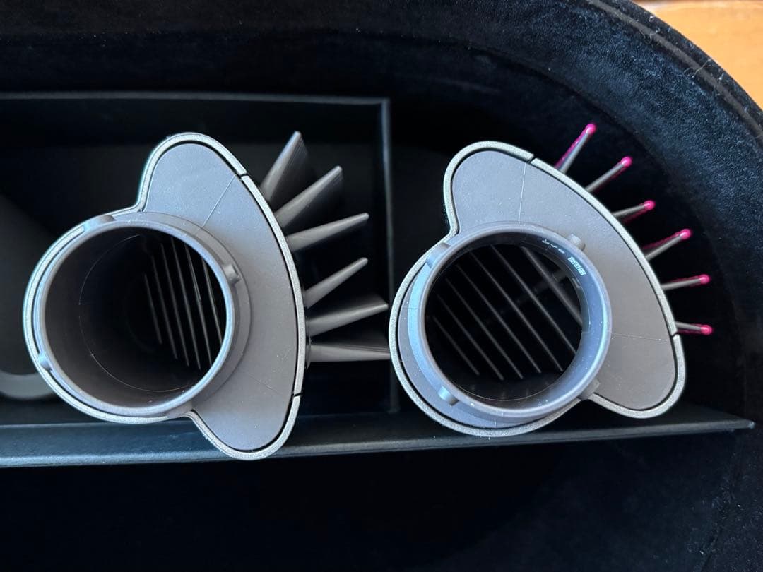 ● ダイソン エアラップHS05 ヘアスタイラー