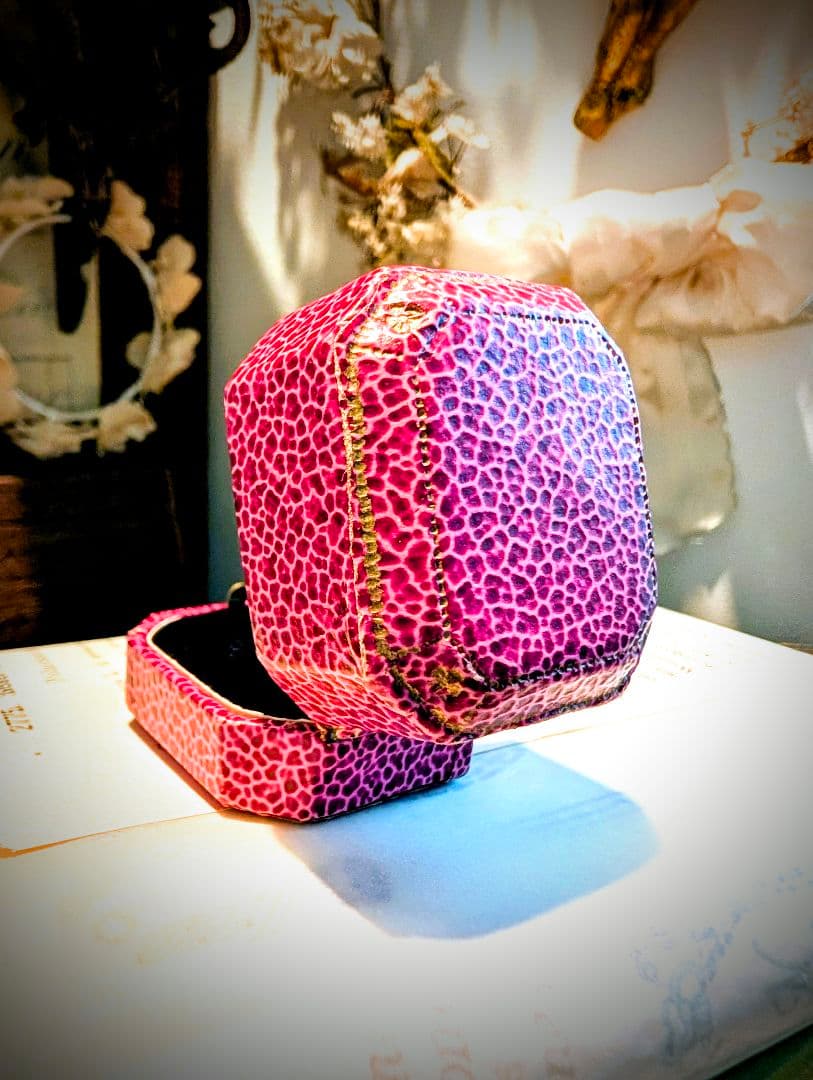 超メルカリ市限定✨️レア✨英国アンティーク リングケース