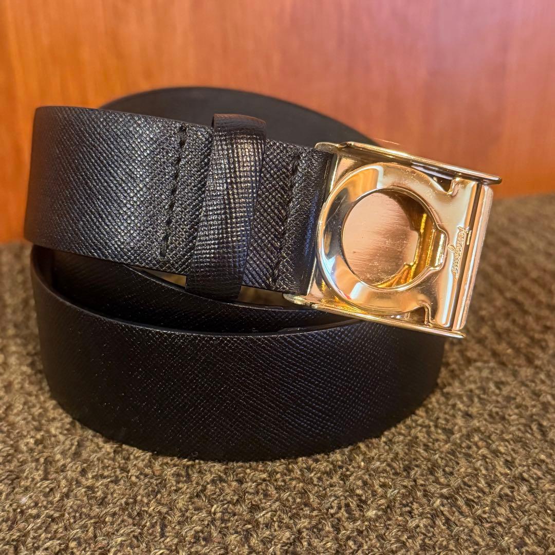 Salvatore Ferragamo フェラガモ ベルト ロゴバックル