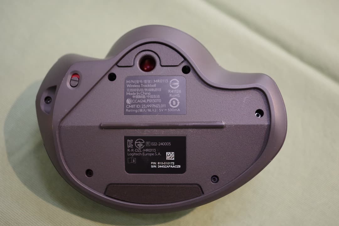 logicool MX ERGO S（赤玉+シルバー）