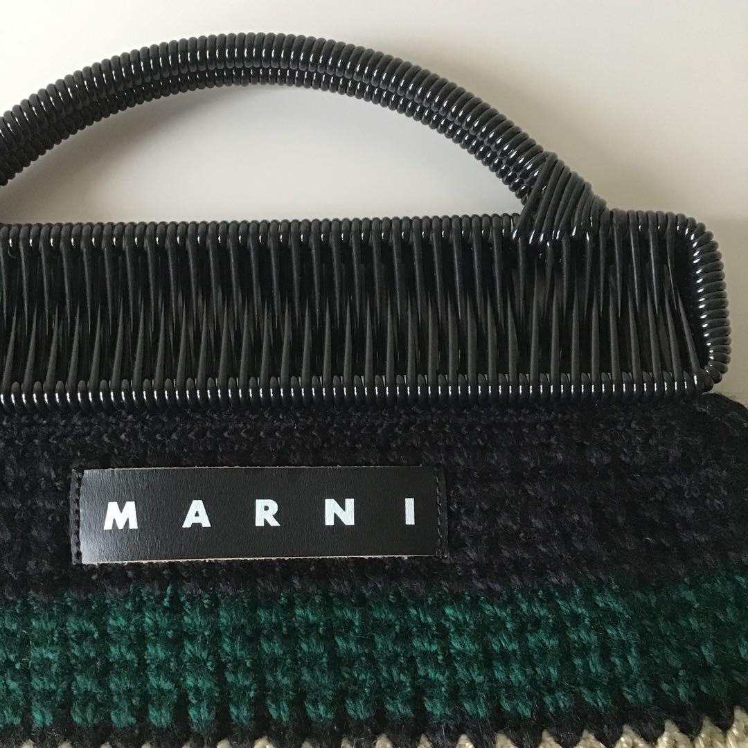 最終価格にお値下げしました！　MARNI(マルニ) クロシェニットハンドバッグ