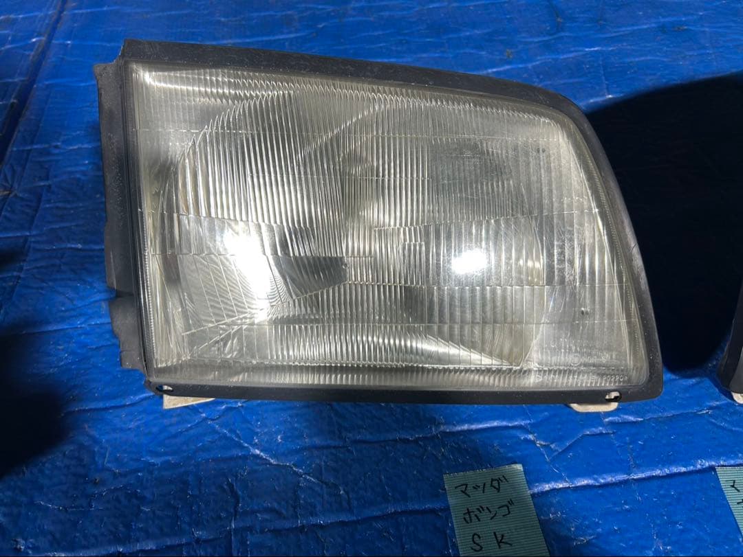 マツダ　ボンゴ　SK82V ヘッドライト左右セット