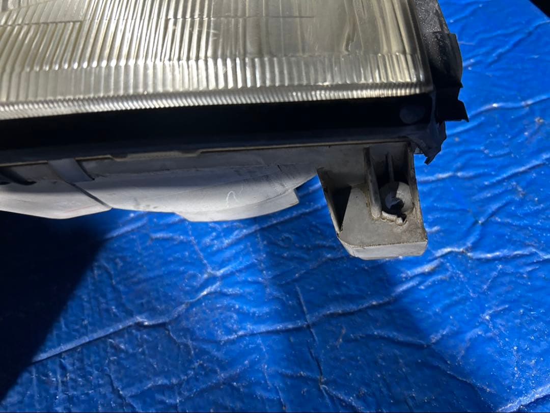 マツダ　ボンゴ　SK82V ヘッドライト左右セット