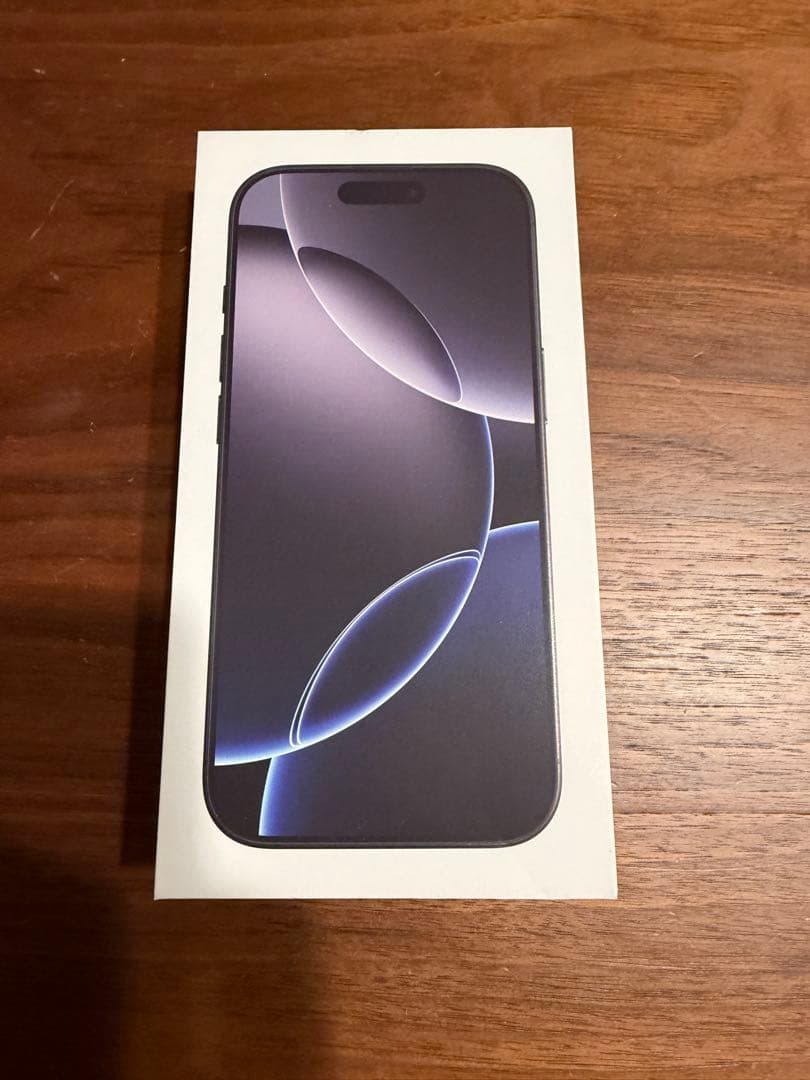 Apple iPhone 16 Pro ブラックチタニウム　本体　256GB