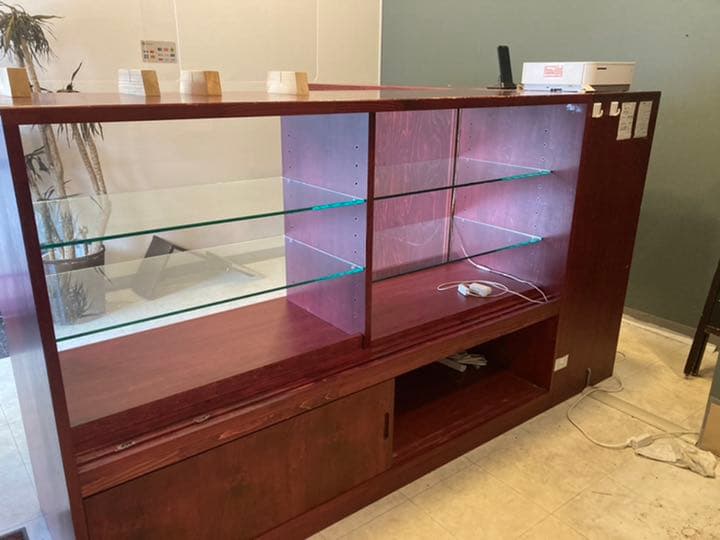 木製ショーケース3台＋吊棚1台
