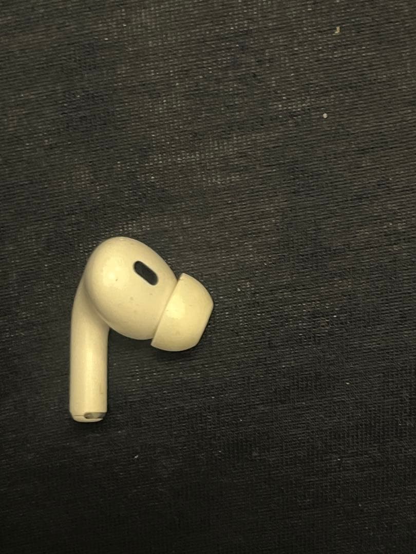 AirPods本体 ホワイト 充電ケース付き 左耳のみ