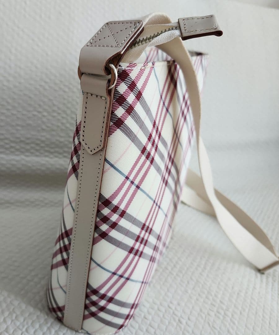バーバリー ブルーレーベル　ショルダーバッグ　ノバチェック　ホワイト　ピンク