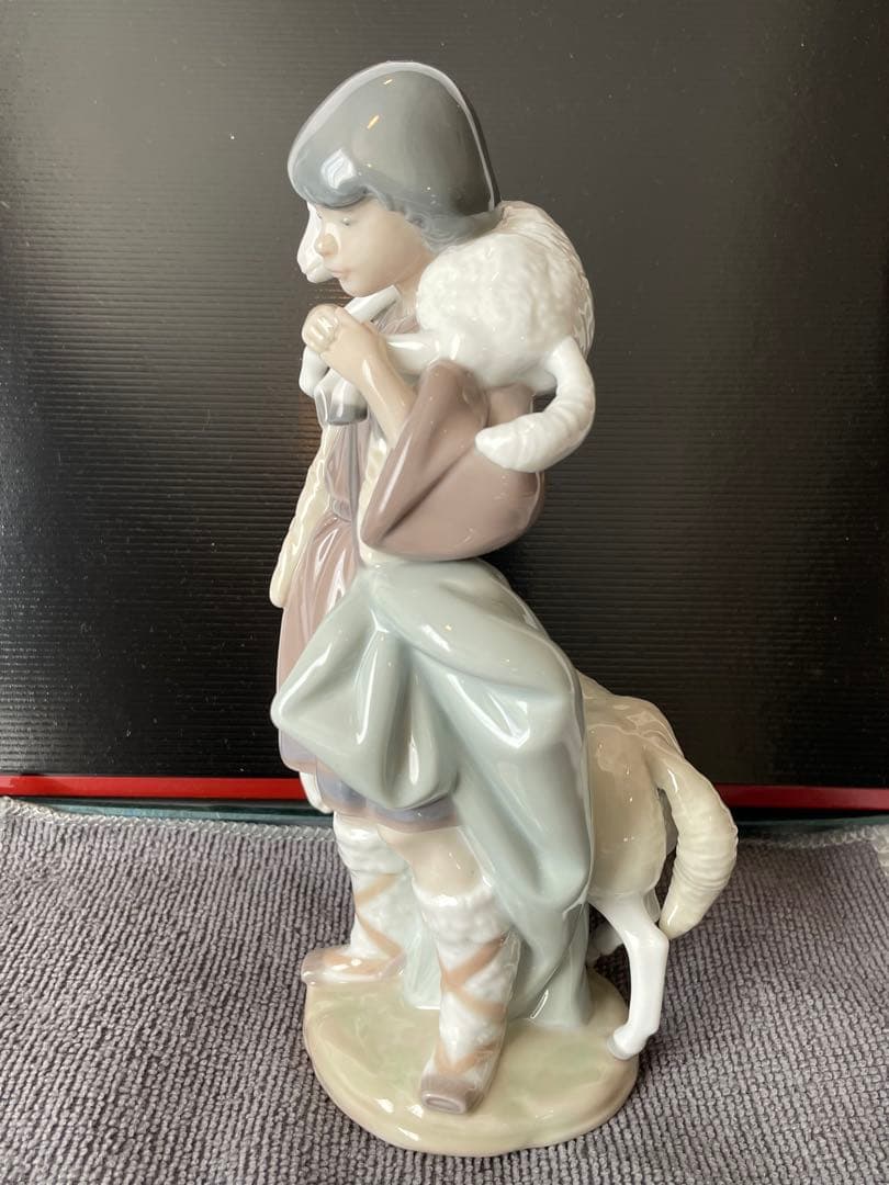 LLADRO リヤドロ 5485『羊飼いの少年』