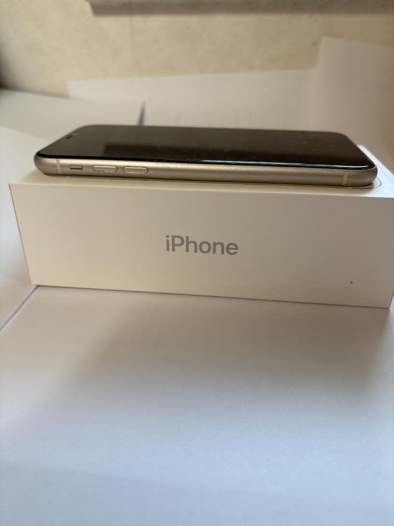 Apple iPhone シルバー