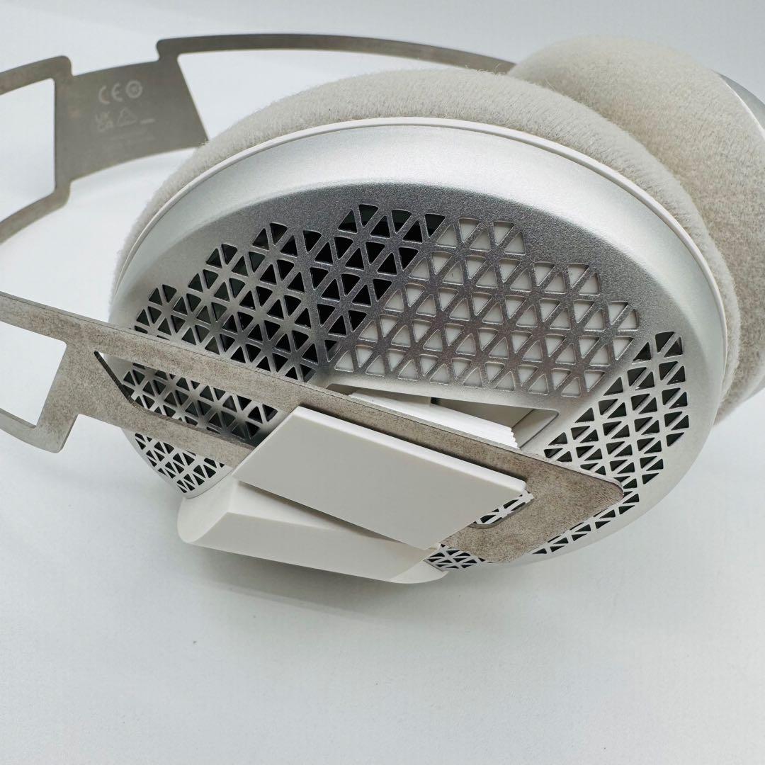 【極美品】 TRUTH Silver ゲーミングヘッドセット FUMO-GHS1