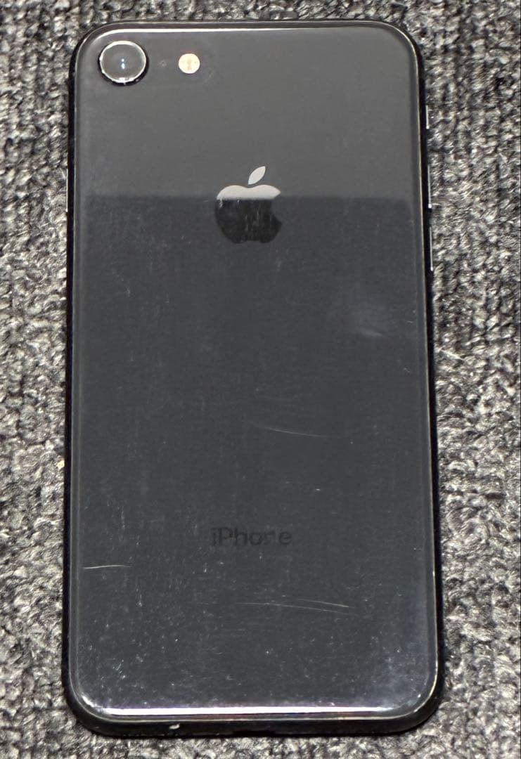 【中古】iPhone 8 スペースグレー 【64G】86% SIMフリー