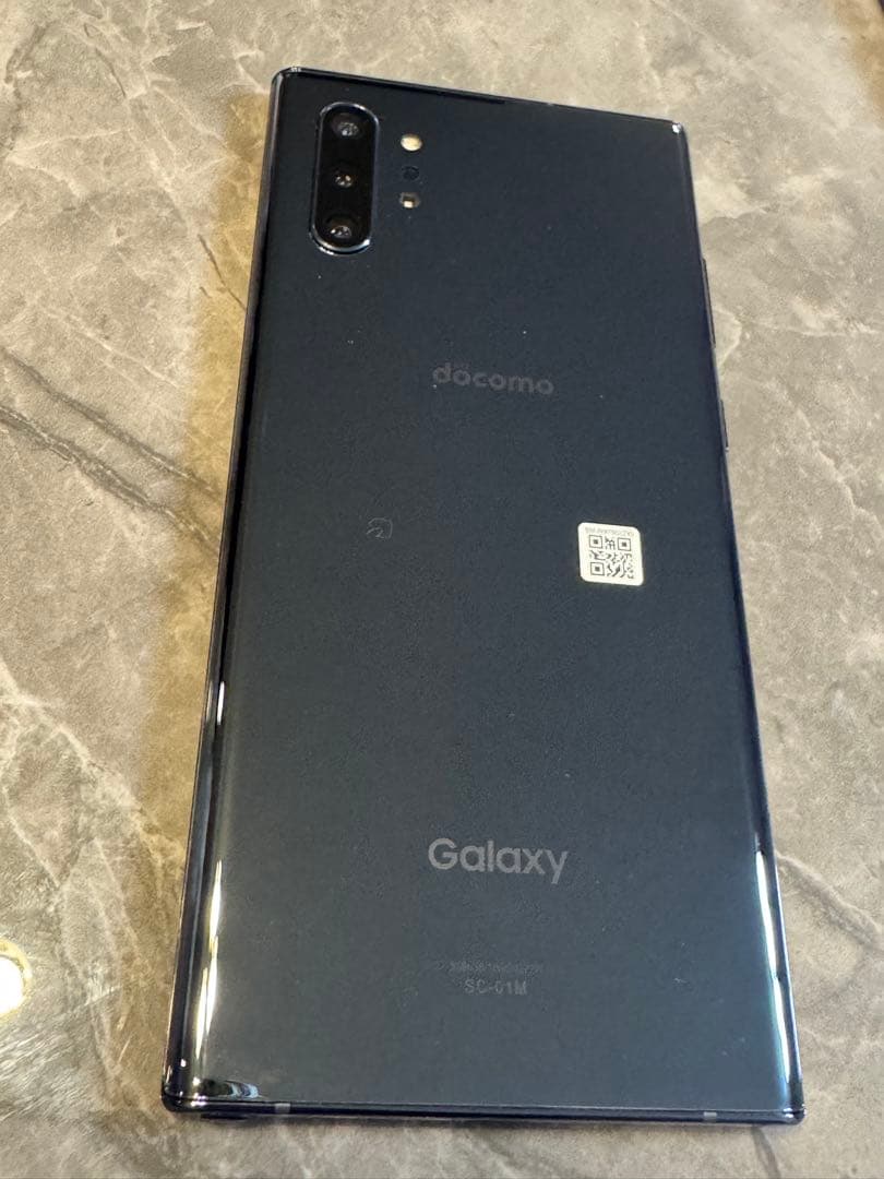 Galaxy Note 10+ （docomo ）ブルーカバー付き