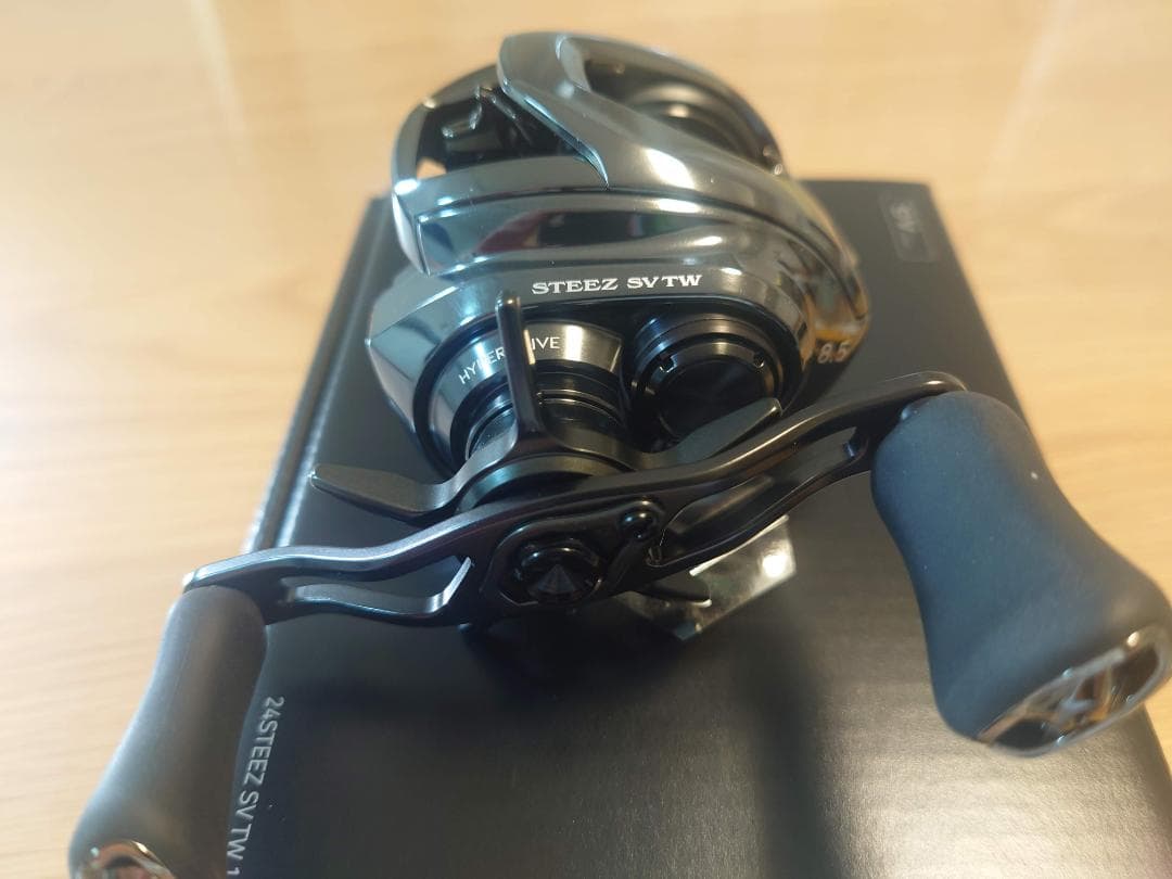 【未使用品】ダイワ STEEZ SV TW 100XHL KTF 8.5 左