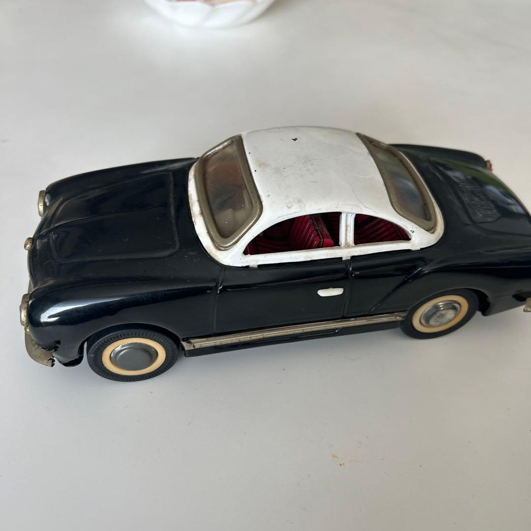 アンティーク　ブリキ　カルマンギア