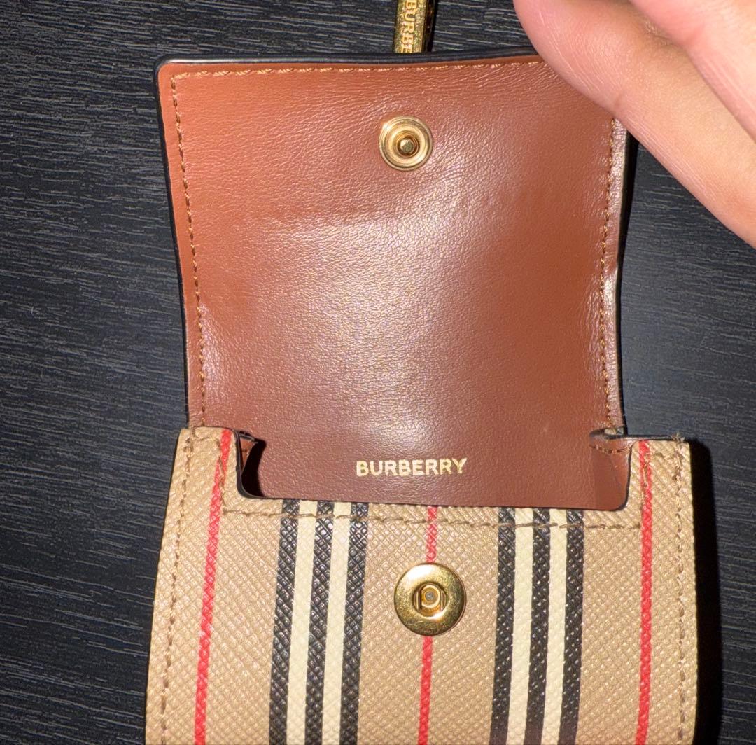 BURBERRY AirPods Proケース