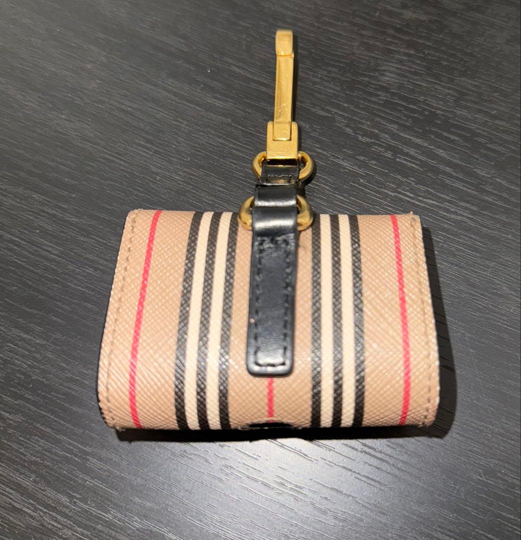 BURBERRY AirPods Proケース
