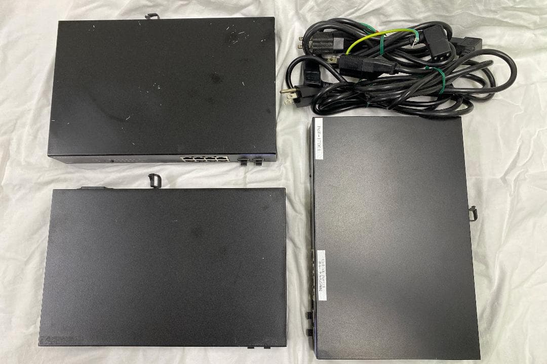 バッファロー WAPS-1266 ＆ エレコム EHB-SG2B08 まとめて！