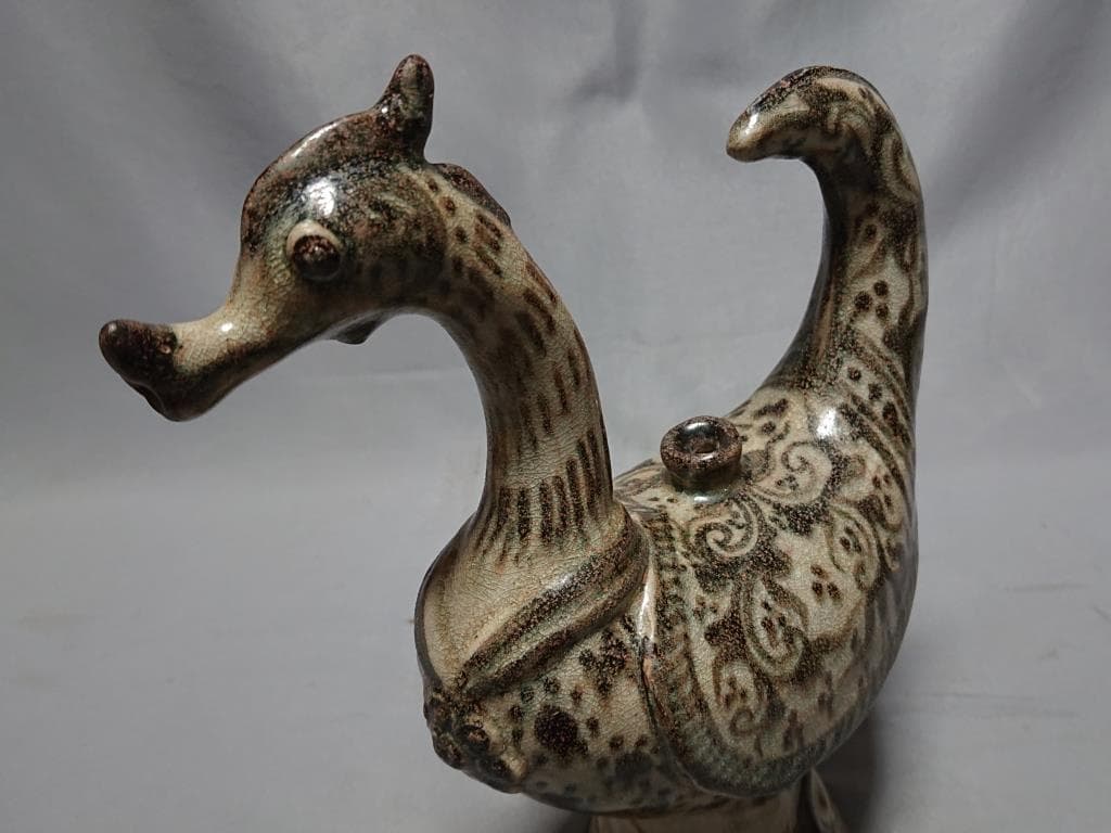 コレクター収集品　タイ　カロン鉄絵 唐草紋 クジャク形　水注15～16世紀